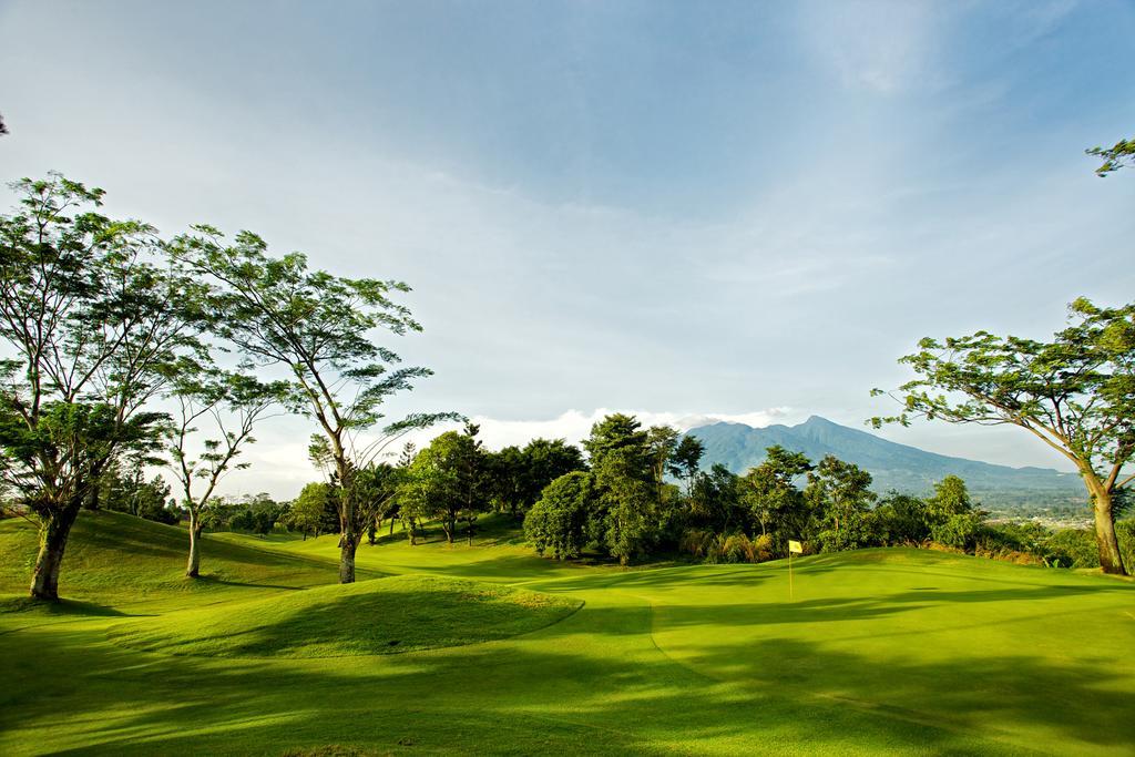 R Hotel Rancamaya Bogor Exterior photo